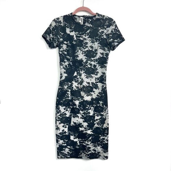 McQ Alexander McQueen Black and White Floral Print Knit  Bodycon Dress Sz Small - Picture 2 of 16